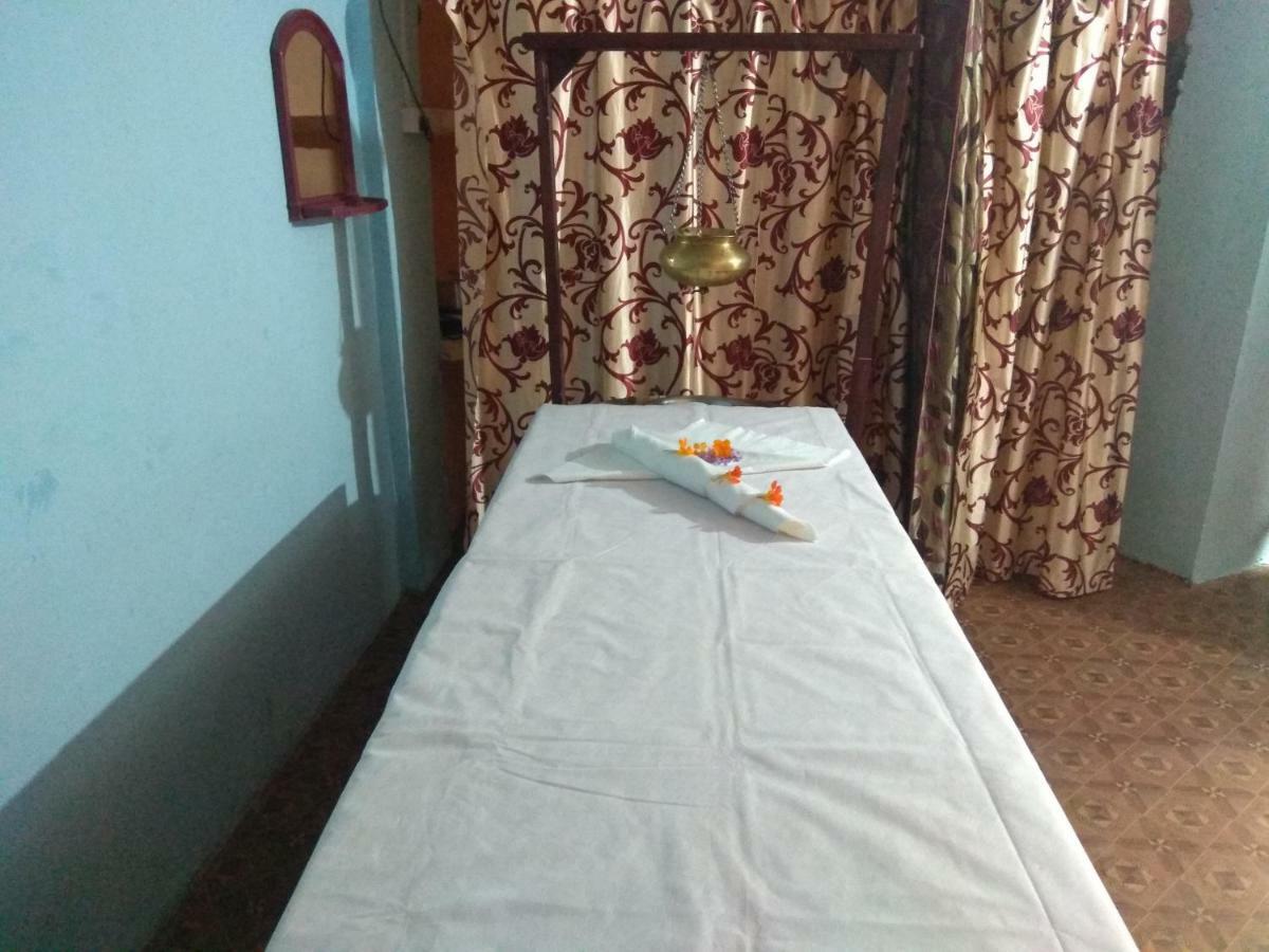 Rishikesh Sadan A Yoga & Spritual Retreat Ξενοδοχείο Tapovan Εξωτερικό φωτογραφία